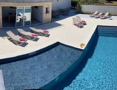 Croliday Apartment With Pool Nin Vrsi Exterior photo